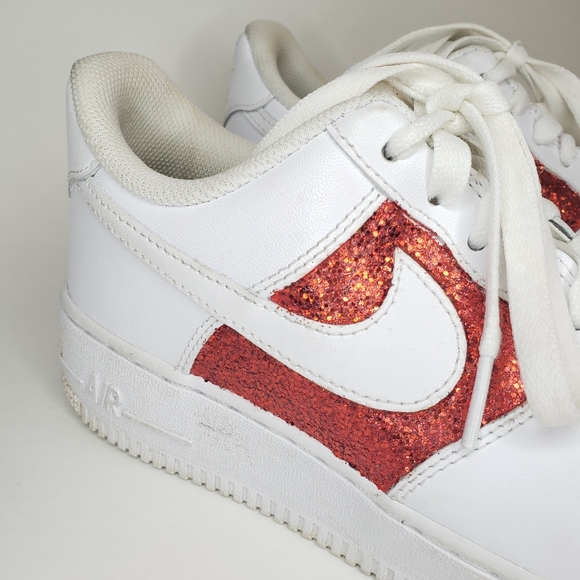 NIKE AIR FORCE 1 Glitter Red White Sneaker - Picture 2 of 8